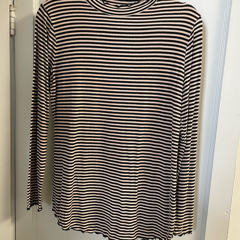 mock neck long sleeve top